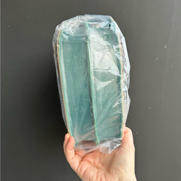 Danielle Nicole Disney Aladdin crossbody - Picture 6 of 7